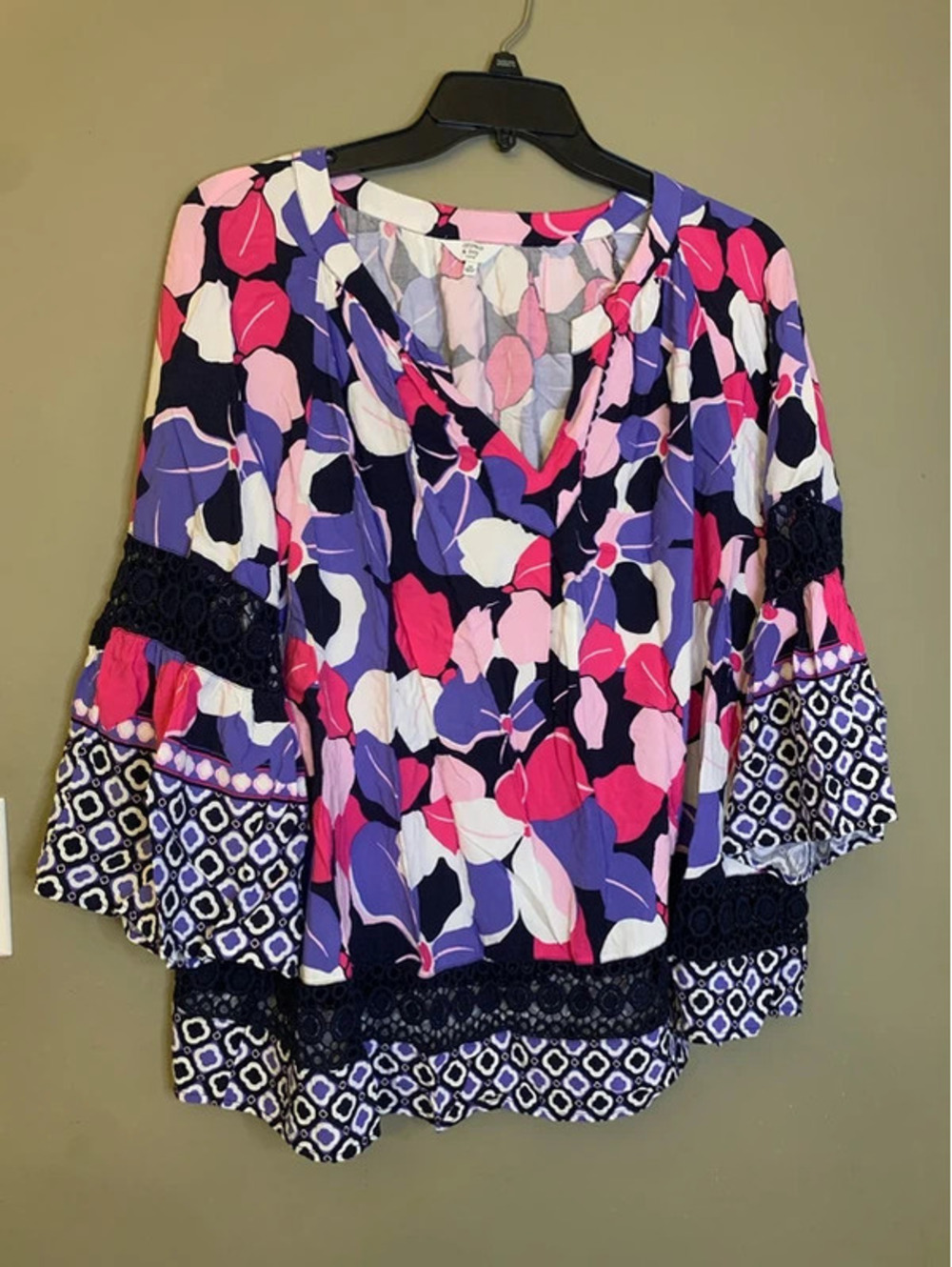 Crown & ivy blouse 3X